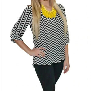 💥Esmoda Zigzag Top Lightweight